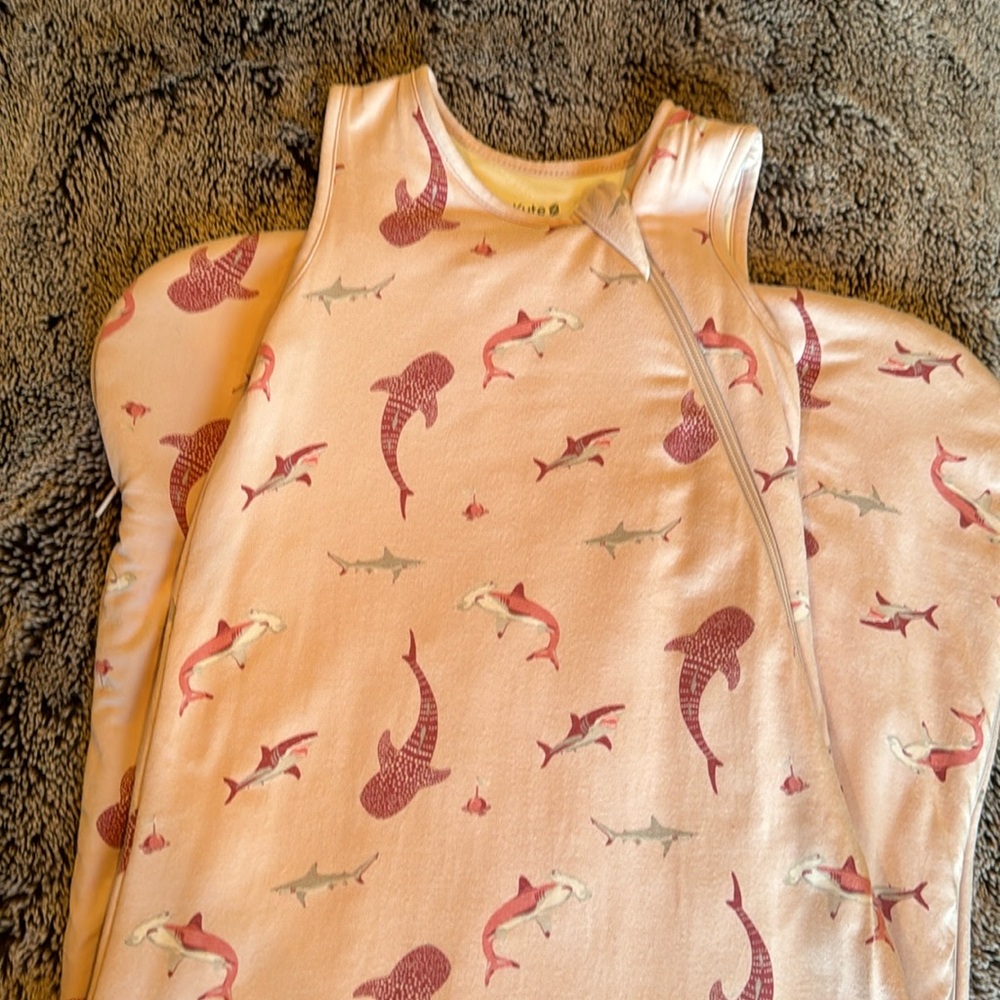 Kyte Baby Sleep Sack Bag Pink Shark Size Large 28-42 lbs 1.0 tog